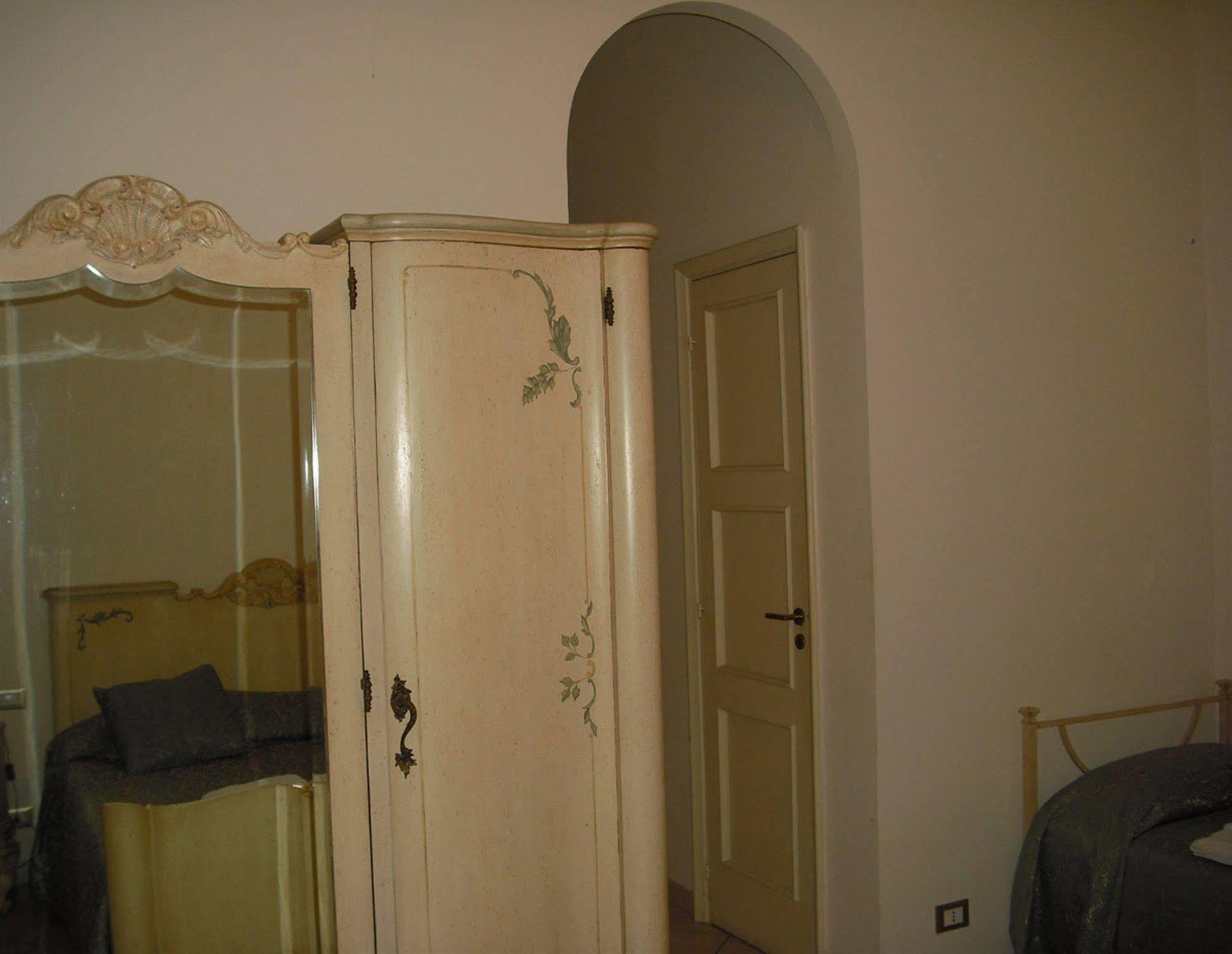 Almaran B&B Trapani Port & City Exterior foto